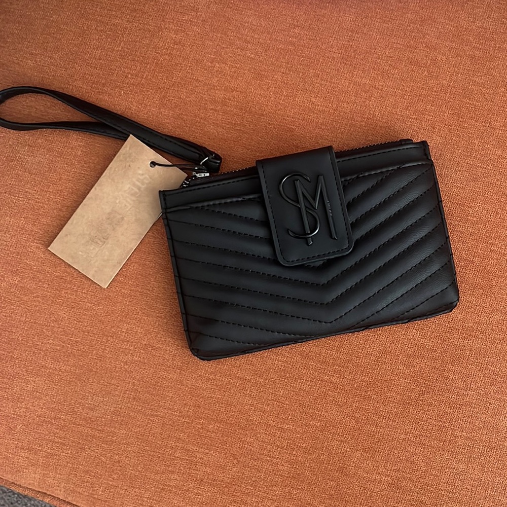 NWT Steve Madden wristlet